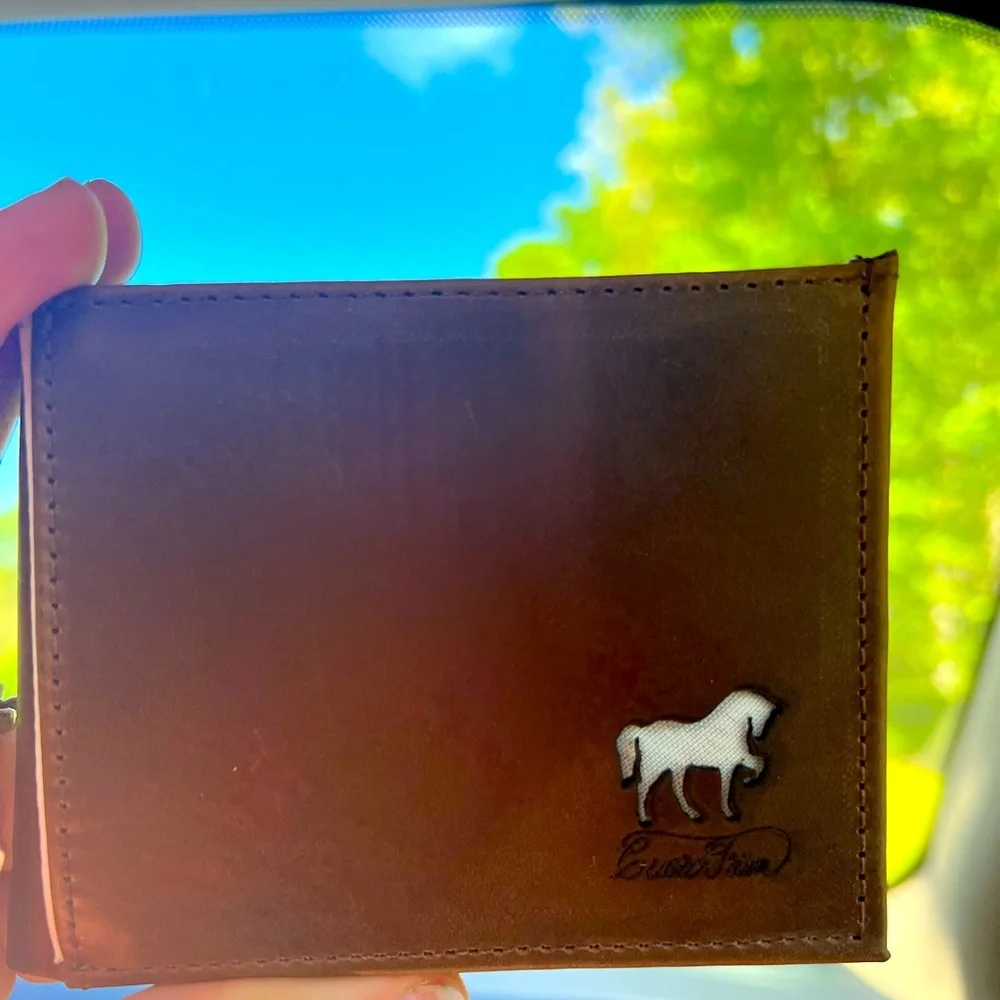 Wallet - Picture 1 of 4